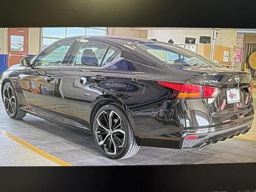 2025 Nissan Altima SR FWD