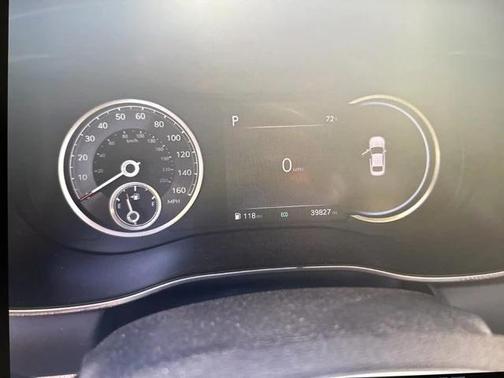 2022 Genesis G70 2.0T RWD