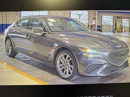 2022 Genesis G70 2.0T RWD