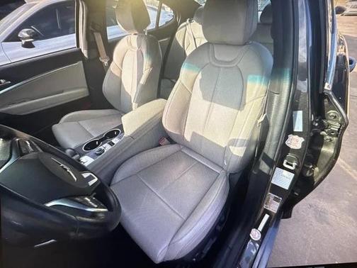 2022 Genesis G70 2.0T RWD