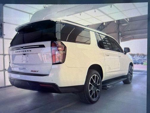 Summit White 2021 Chevrolet Suburban RST