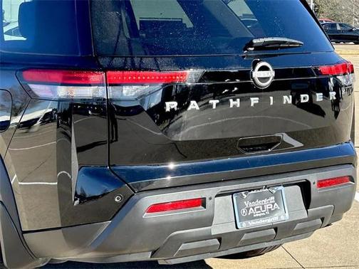 2024 Nissan Pathfinder S FWD