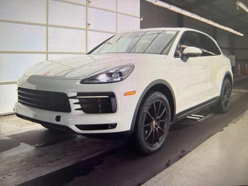 2019 Porsche Cayenne Base (Tiptronic)