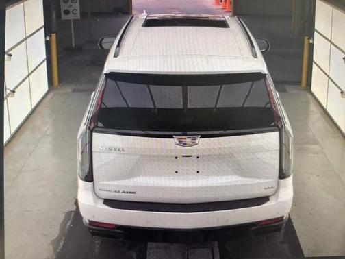 2022 Cadillac Escalade Sport