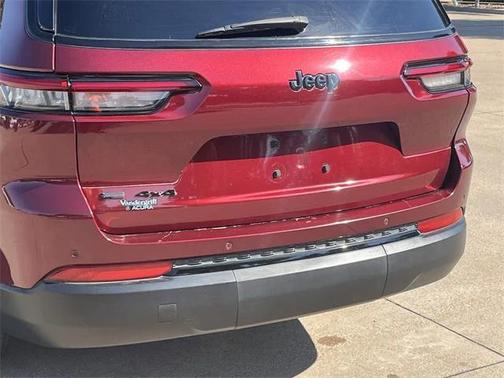 2022 Jeep Grand Cherokee L Altitude