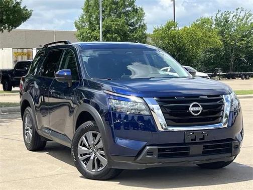 2025 Nissan Pathfinder SV FWD