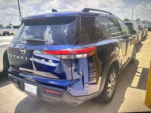 2025 Nissan Pathfinder SV FWD