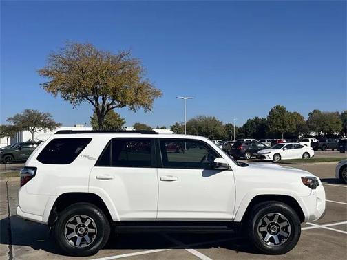 2023 Toyota 4Runner TRD Off Road