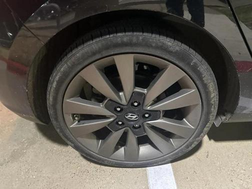 2018 Hyundai Elantra GT Sport