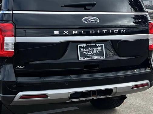 2022 Ford Expedition XLT