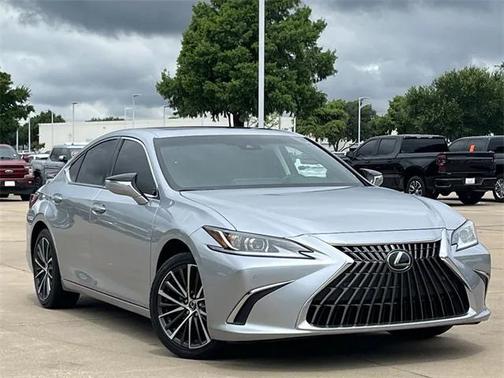 2023 Lexus ES 300h Base