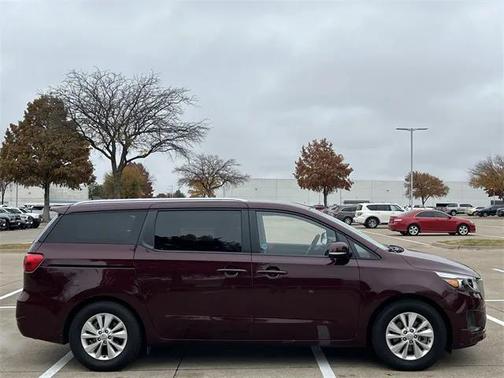 2016 Kia Sedona LX