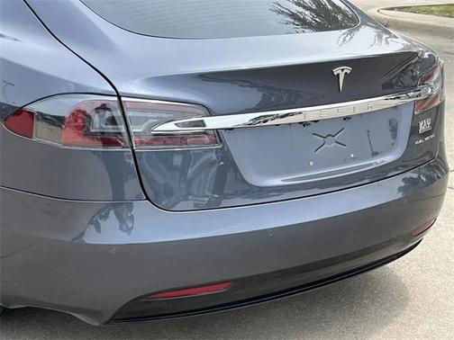 2020 Tesla Model S Long Range