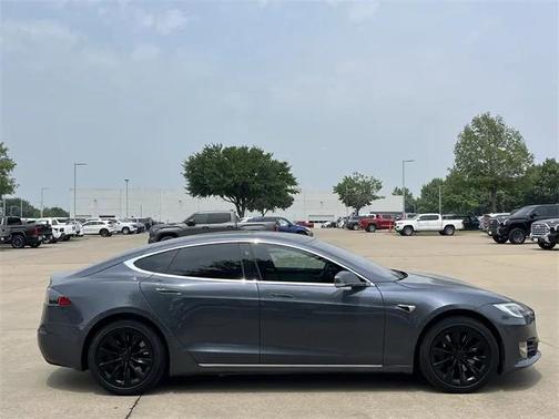 2020 Tesla Model S Long Range