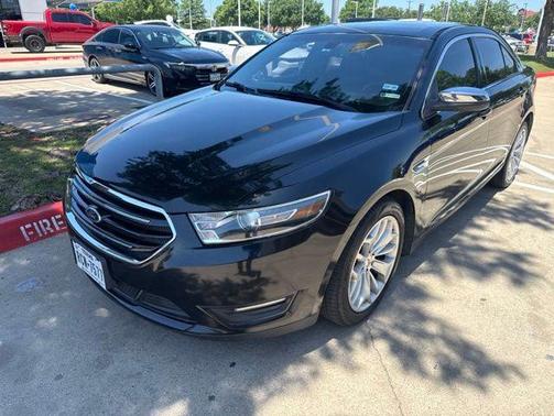 Tuxedo Black Metallic 2015 Ford Taurus Limited