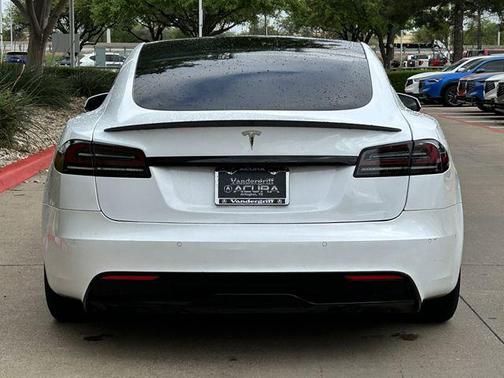 Pearl White Multi-Coat 2022 Tesla Model S Base