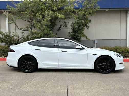 Pearl White Multi-Coat 2022 Tesla Model S Base