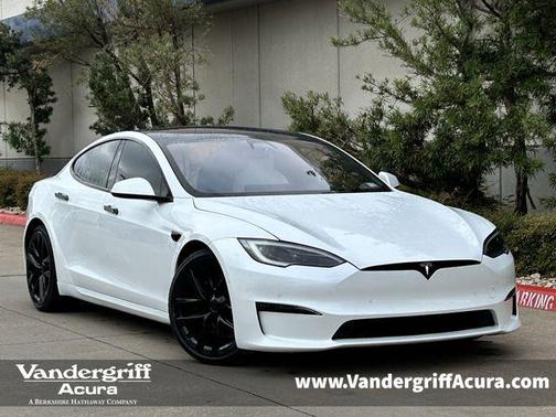 Pearl White Multi-Coat 2022 Tesla Model S Base