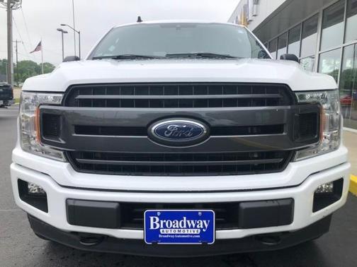 Photo 2 of 32 of 2020 Ford F-150 XLT