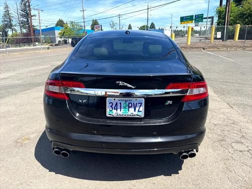 2010 Jaguar XF R