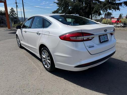 2017 Ford Fusion Energi SE Luxury