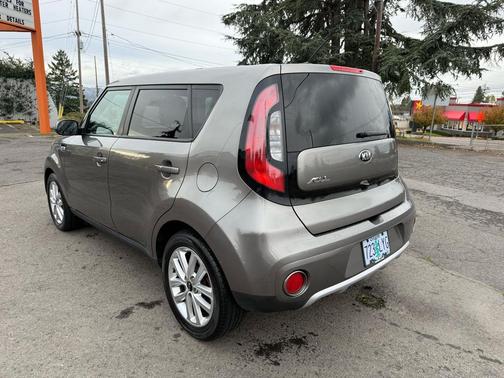 2018 Kia Soul +