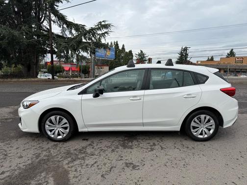 2019 Subaru Impreza 2.0i