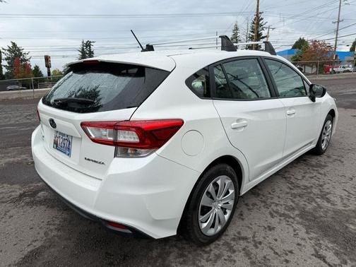 2019 Subaru Impreza 2.0i
