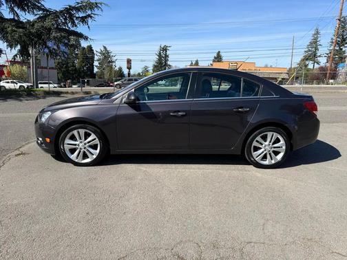 Silver Ice Metallic 2014 Chevrolet Cruze LTZ
