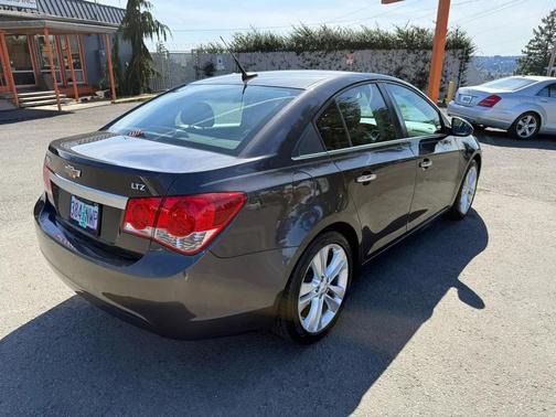 Silver Ice Metallic 2014 Chevrolet Cruze LTZ