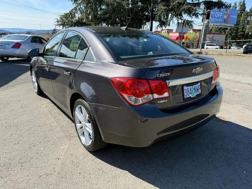 Silver Ice Metallic 2014 Chevrolet Cruze LTZ