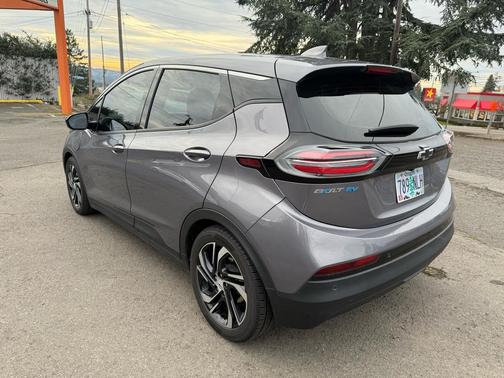 2022 Chevrolet Bolt EV FWD 2LT