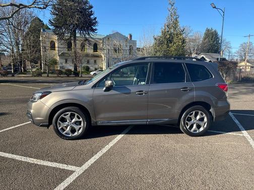 2017 Subaru Forester 2.5i Touring