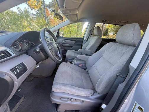 Alabaster Silver Metallic 2015 Honda Odyssey EX