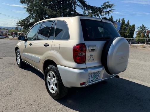 2005 Toyota RAV4 Base