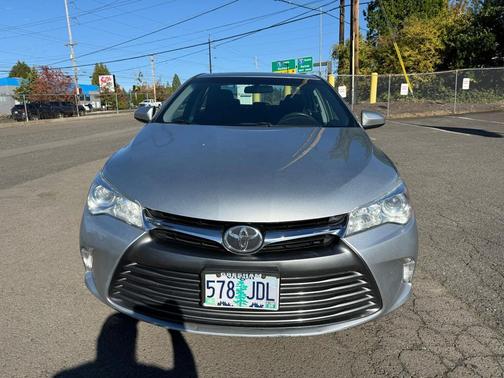 2016 Toyota Camry XLE