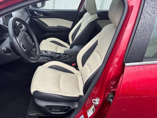 2014 Mazda Mazda3 s Grand Touring