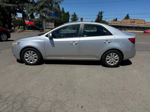 Bright Silver Metallic 2013 Kia Forte EX