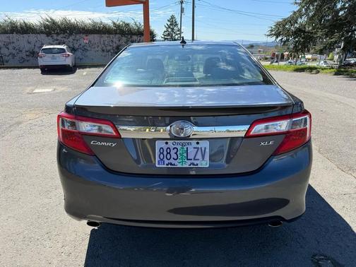 Magnetic Gray Metallic 2012 Toyota Camry XLE