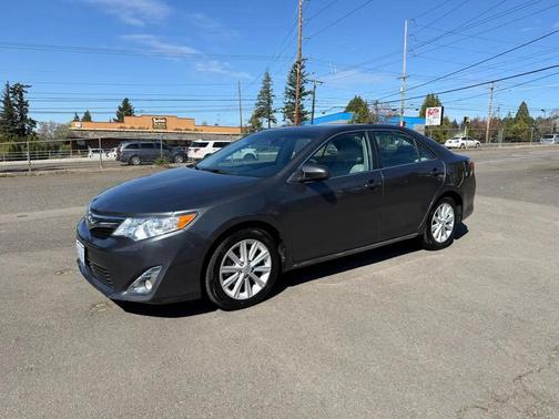 Magnetic Gray Metallic 2012 Toyota Camry XLE