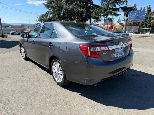 Magnetic Gray Metallic 2012 Toyota Camry XLE