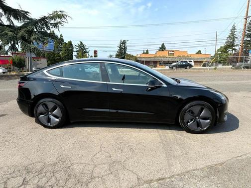2019 Tesla Model 3 Mid Range
