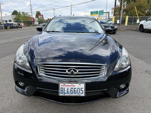 Black Obsidian 2014 INFINITI Q60 Sport