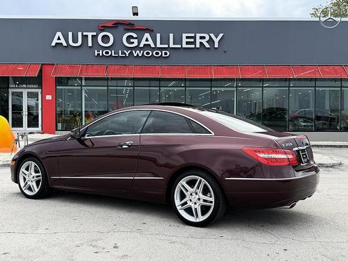 Maroon 2011 Mercedes-Benz E-Class Panoramic Roof LOW MILES