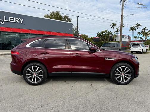 2017 Jaguar F-PACE 35t Prestige
