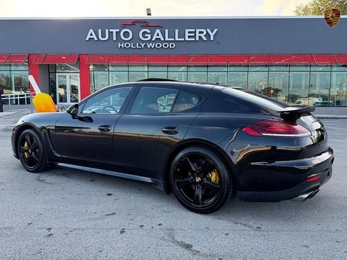 2015 Porsche Panamera Turbo S