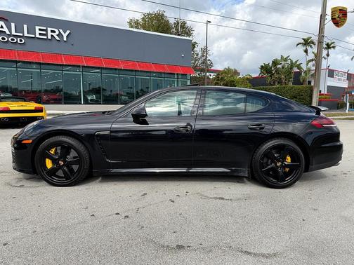 2015 Porsche Panamera Turbo S