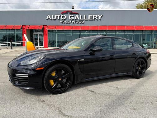 2015 Porsche Panamera Turbo S