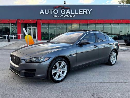 2018 Jaguar XE 25t Premium