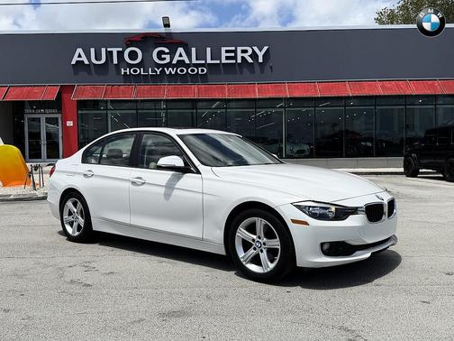 White 2014 BMW 320 i